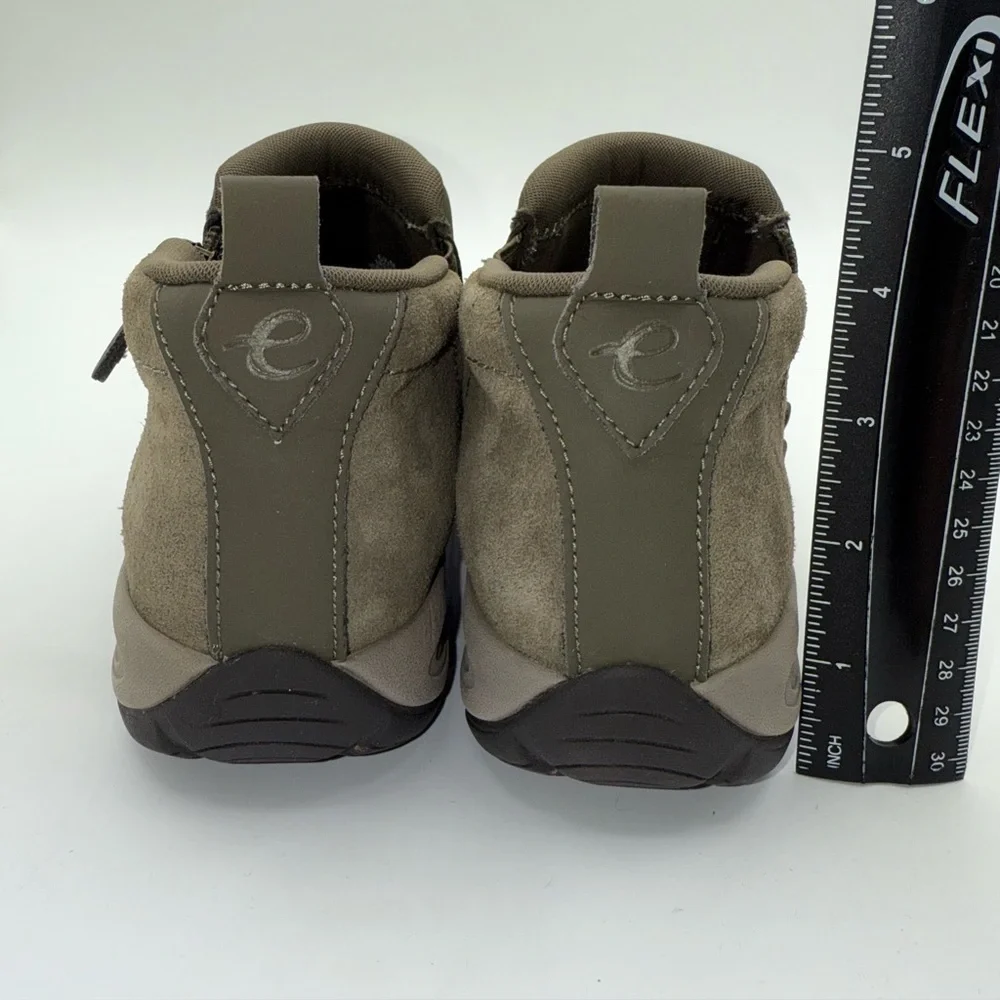 Easy Spirit Seevony Zip Ankle Boot, Sage Green Suede Leather Sz 6.5M